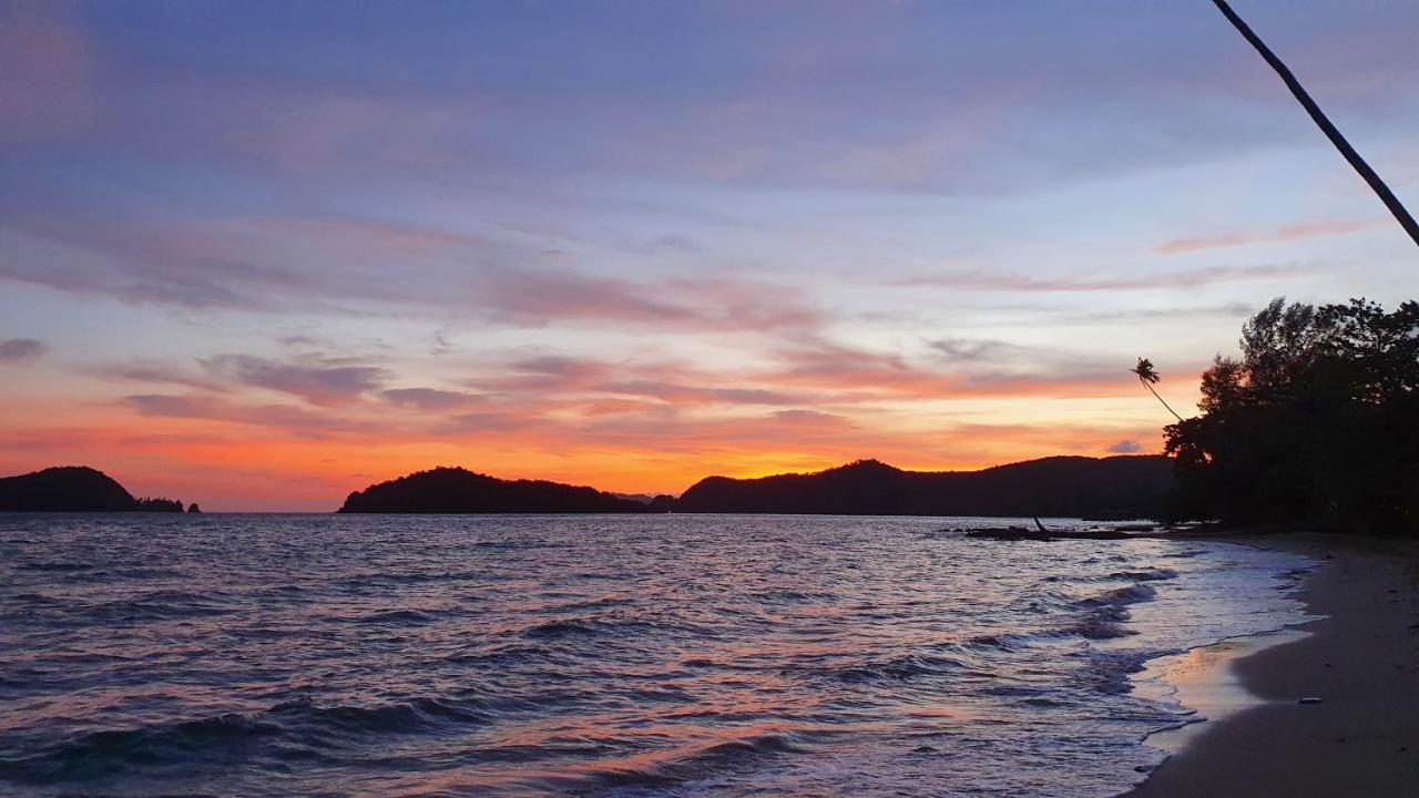 Monkey Island Resort Koh Mak Esterno foto