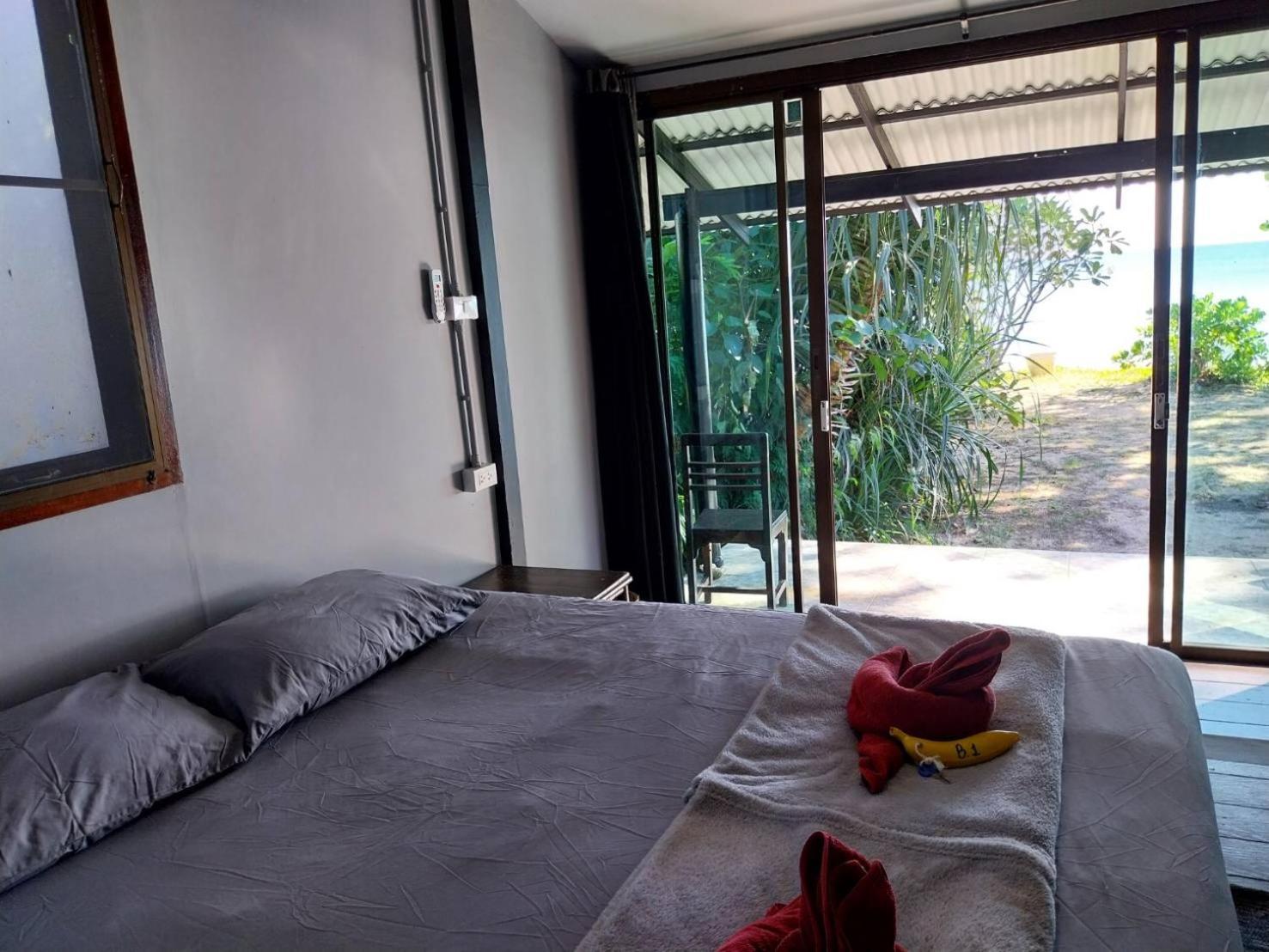 Monkey Island Resort Koh Mak Esterno foto
