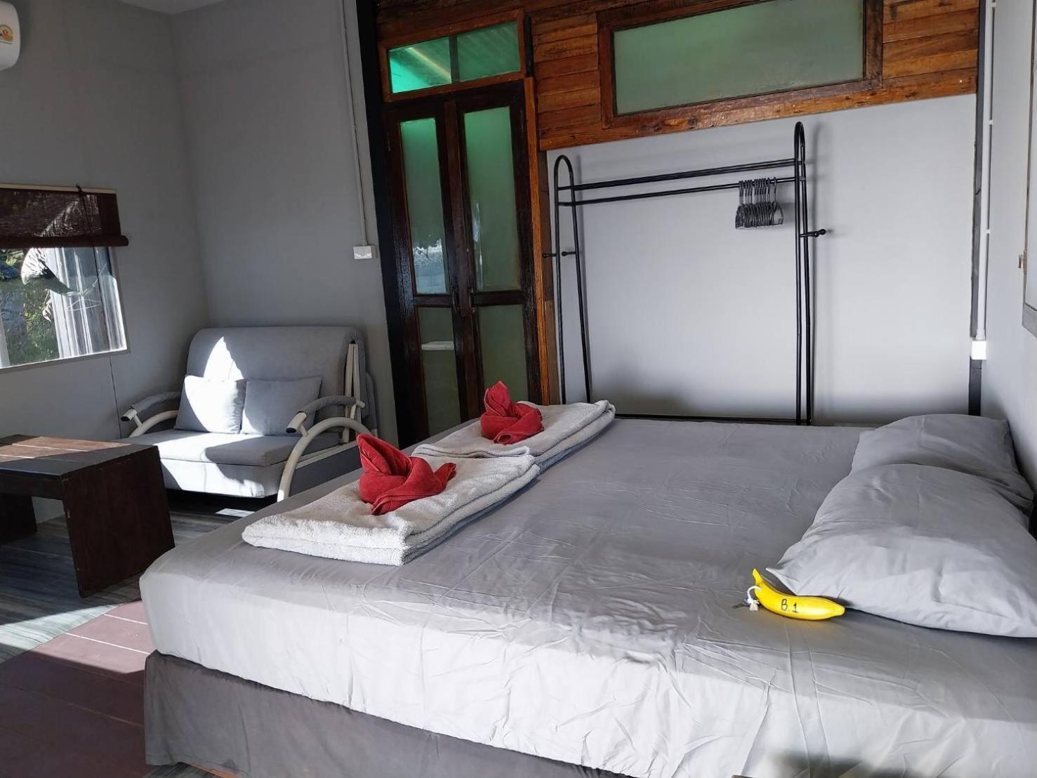 Monkey Island Resort Koh Mak Esterno foto